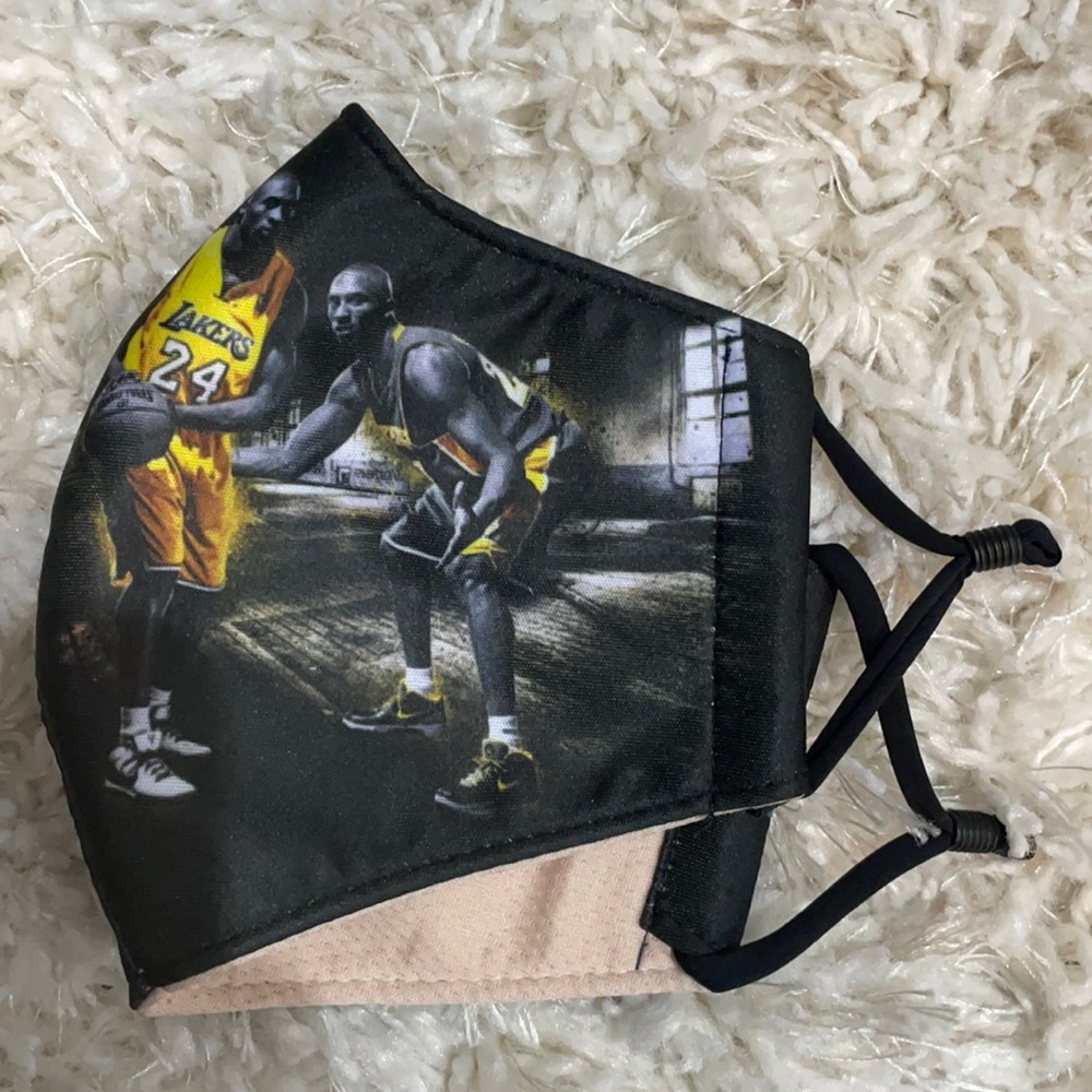Lakers mask